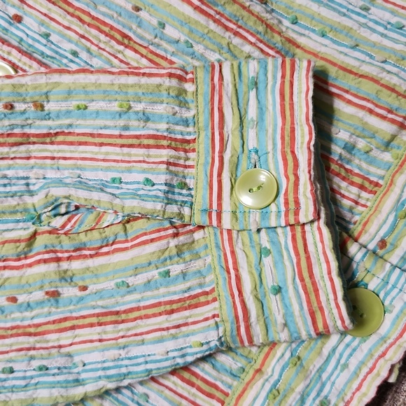 BRECKENRIDGE Size Large, button-down,  lightweight jacket/shirt. - Picture 4 of 8